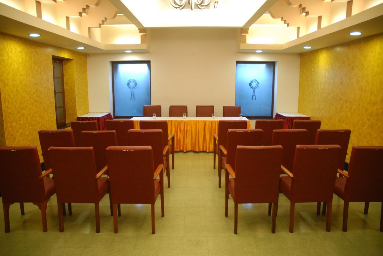 New Woodlands Hotel Chennai Extérieur photo